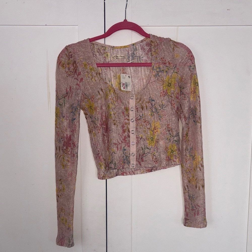 We The Free Pink Floral Button-Up Crop Top